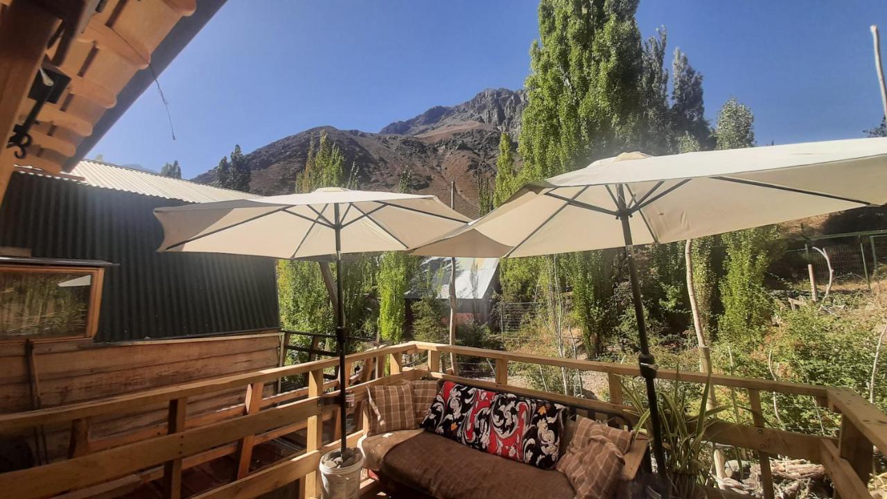 Hostal Crisol Refugio Lo Valdes Exterior photo